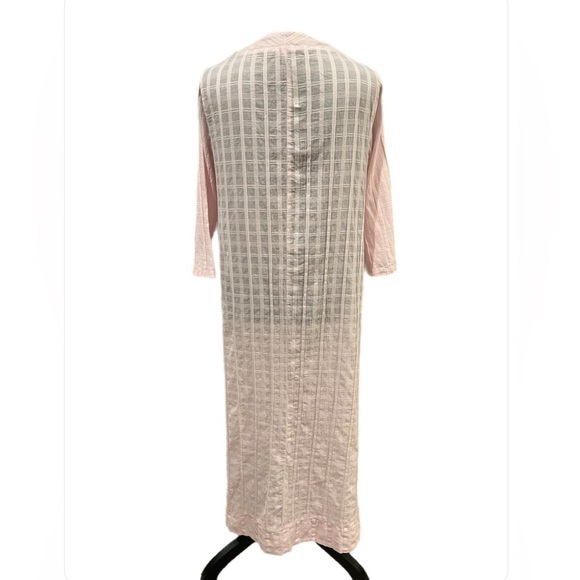 Tuckernuck: Pomander Place Carolina Light Pink Caftan- extra small - Picture 9 of 11